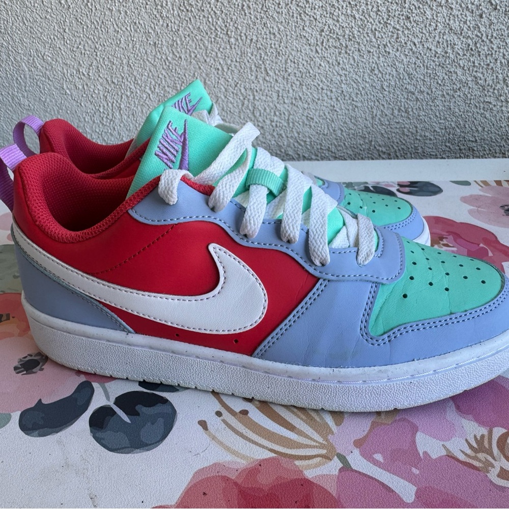 Nike Low-Top Sneakers in Mint, Lavender & Red